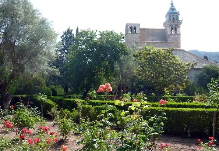 Valldemosa Sleep & Hike Valldemossa  Homestay Valldemossa (Mallorca)